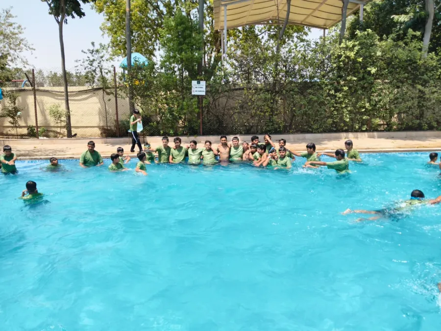 Excursion to Rangmanch, photo 26